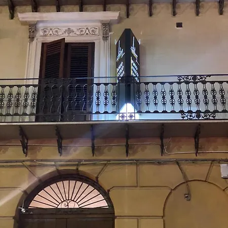 בית נופש Vento Porto Antico La Cala *